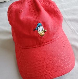 DISNEY Donald Duck Dad Hat in Red